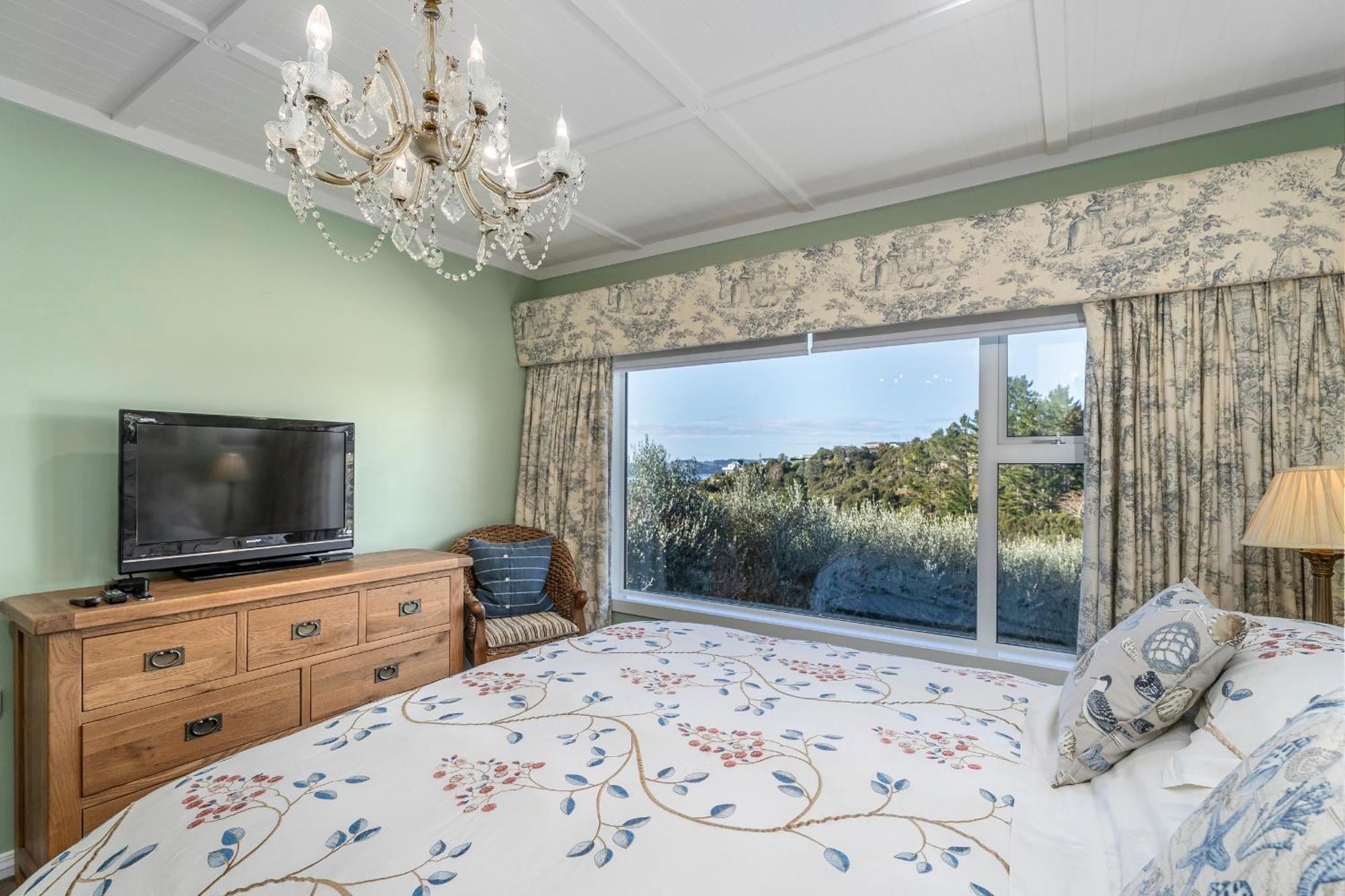Bayview Valley Lodge Bed & Breakfast Whitianga Exterior foto
